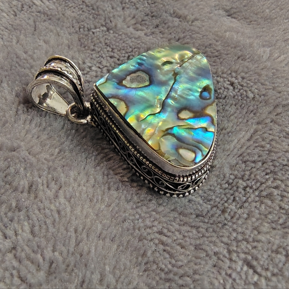 Not For Sale - Abalone Shell Pendant - Picture 8 of 8